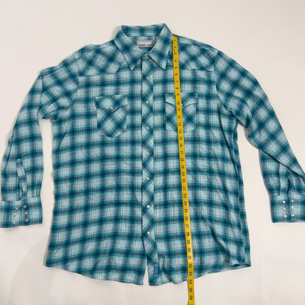 Vintage Wrangler Blue Plaid Pearl Snap Western Shirt